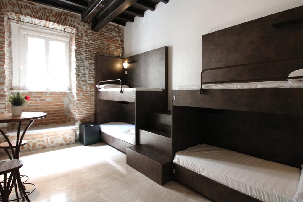 Hostal New Generation Center *